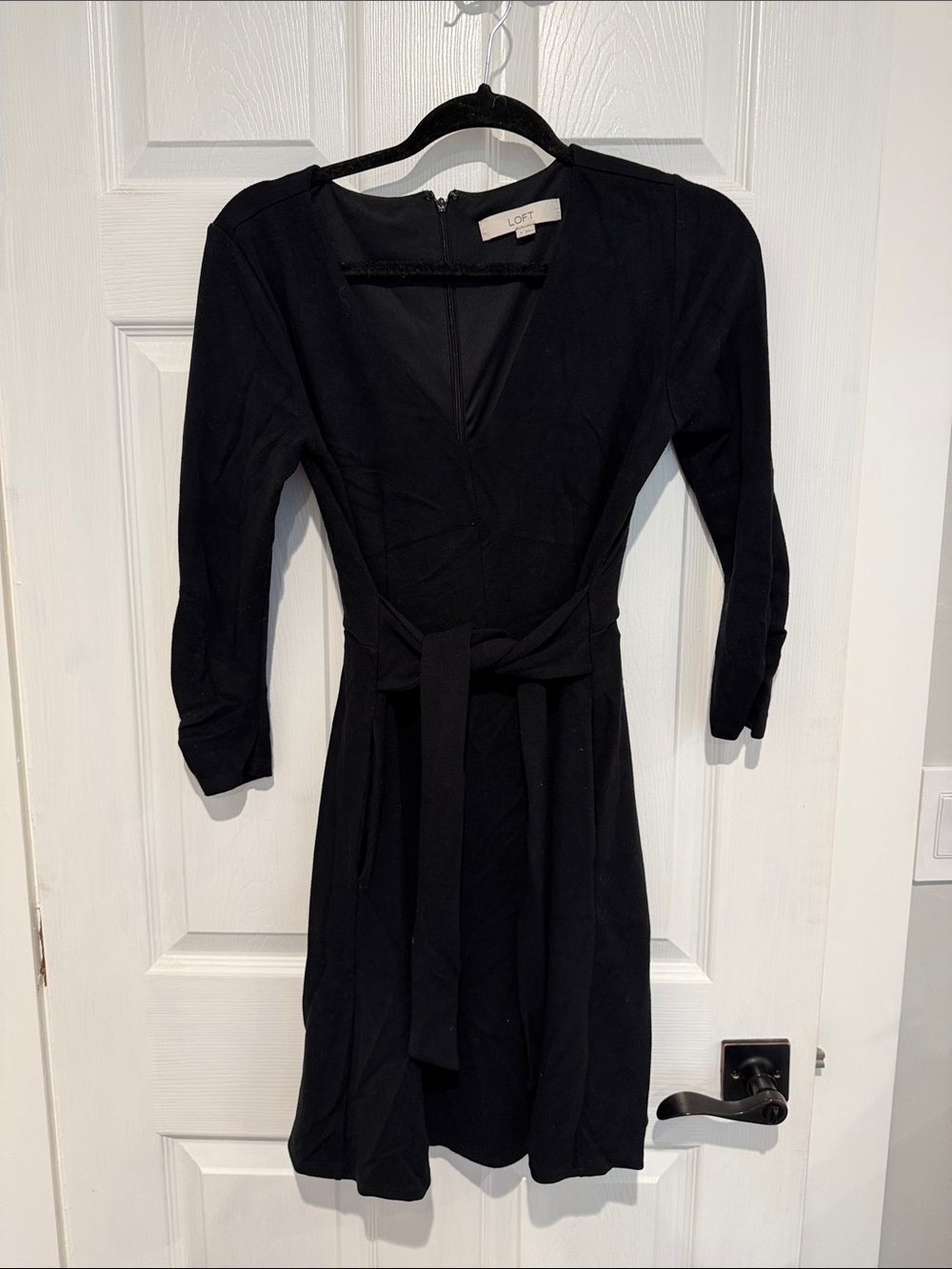 LOFT Black Long-Sleeve V-Neck Belted Dress size 4